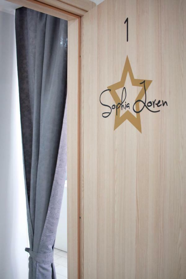 Tibur Star Guest House Roma Esterno foto